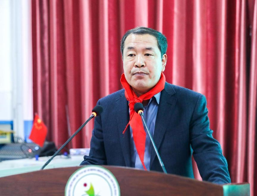 十载爱心接力 情系乡村学子  吉商兄弟联在九台区鸡鸣山中心学校举行捐资助学仪式