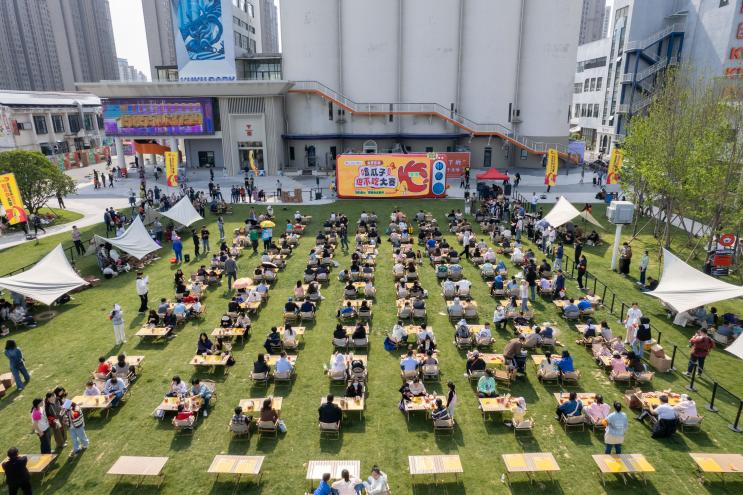 万人空巷！洽洽成功举办合肥首届嗑瓜子但不吃大赛