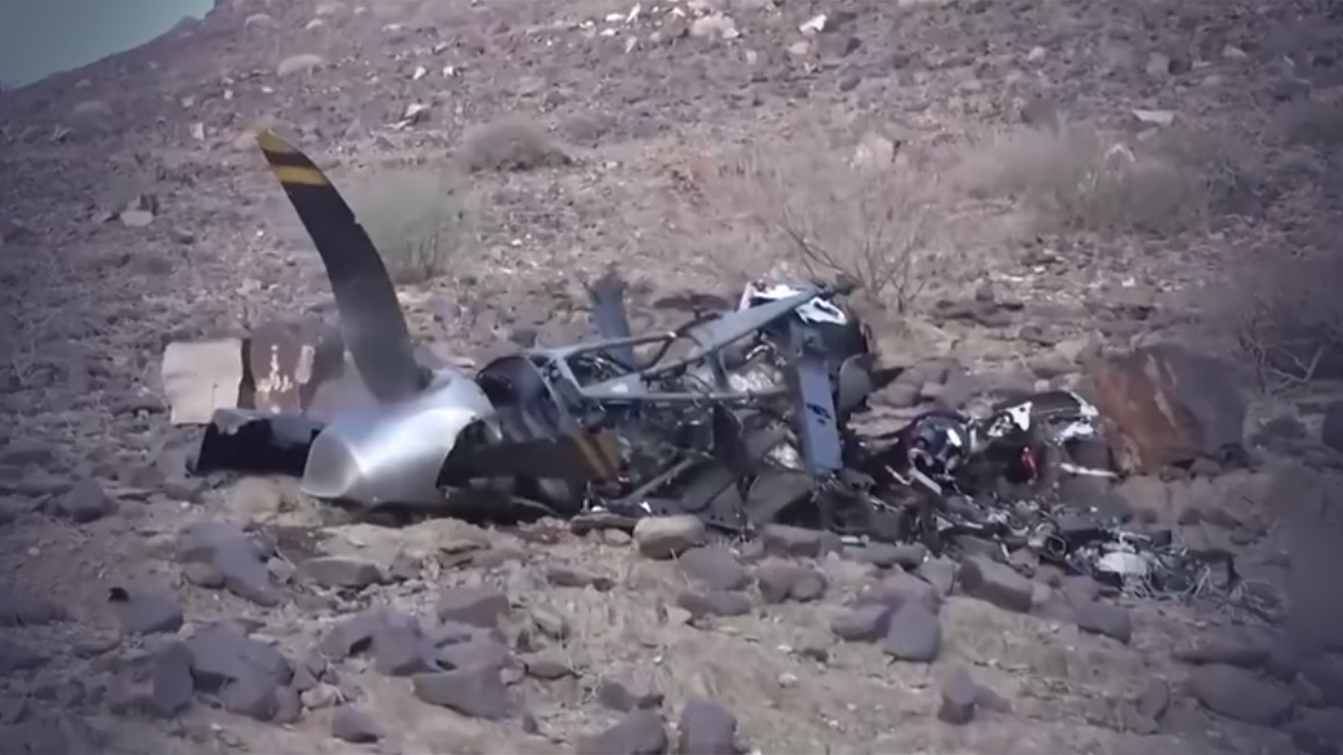 也门胡塞武装公布击落美军mq-9"死神"无人机画面_凤凰网视频_凤凰网