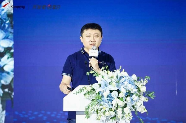 华为计算研究部HPC首席技术专家丁肇辉博士