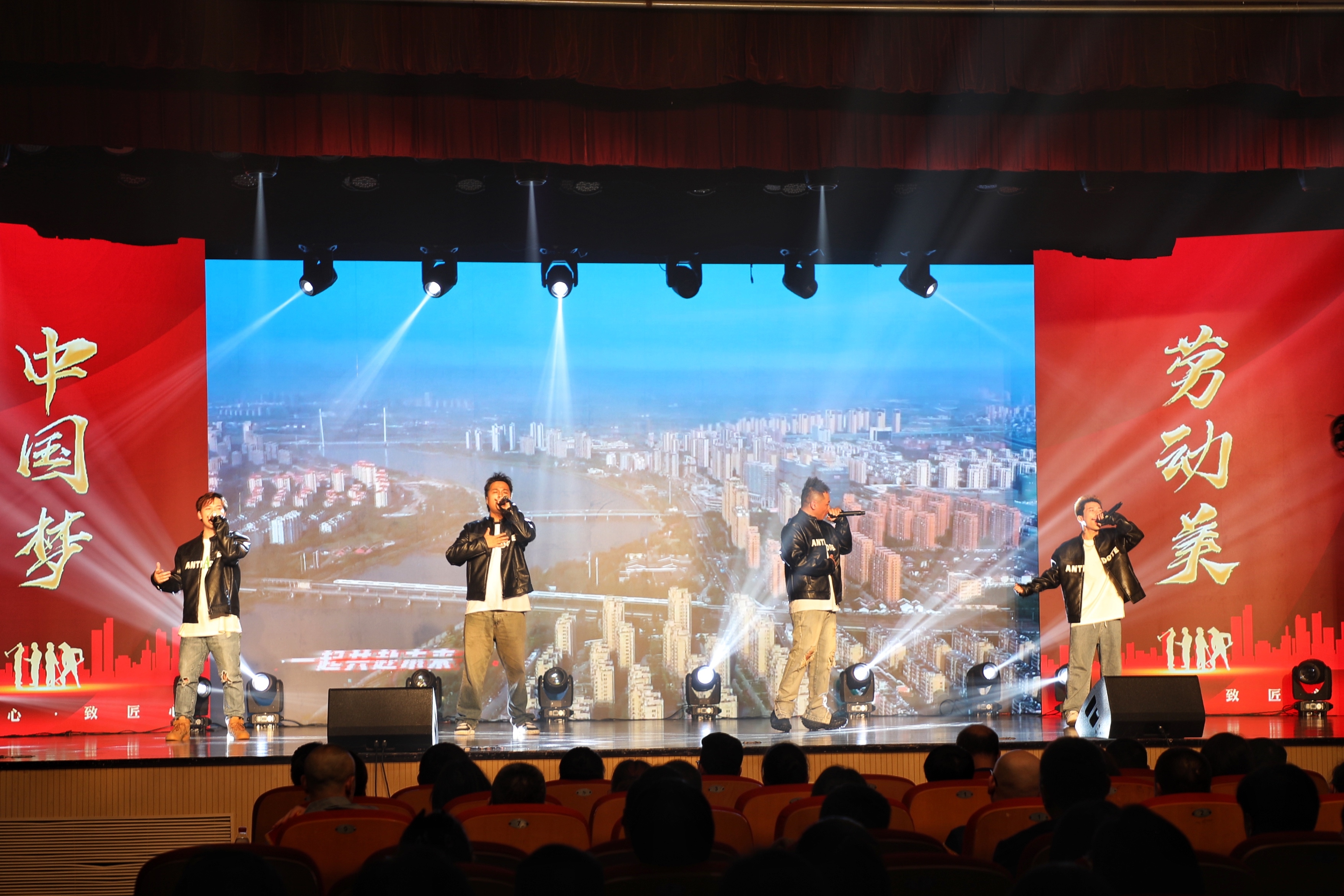 培养高素养职工|江北区表彰105个先进个人及先进集体