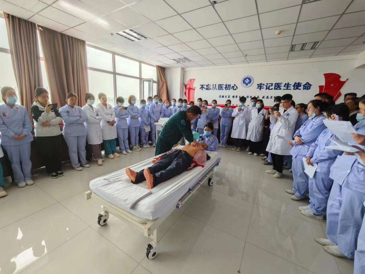 秦皇岛市卢龙县开展心肺复苏技能“大练兵”