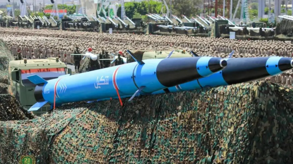 图为胡赛武装装备的弹道导弹，具备打击海上目标的能力。