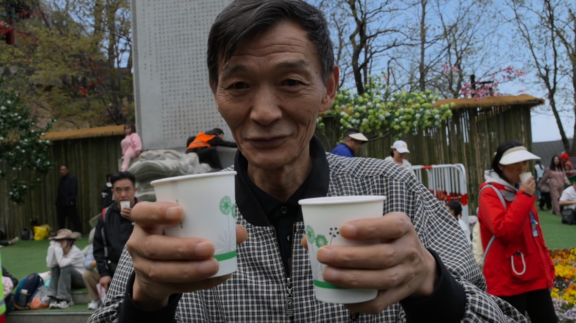 老君山推出一毛钱奶茶！游客付20元买两杯奶茶没想到却是200杯！
