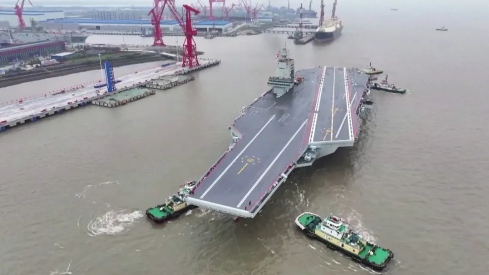 劈波斩浪,福建舰首航完成,中国“三航母时代”即将到来_凤凰网