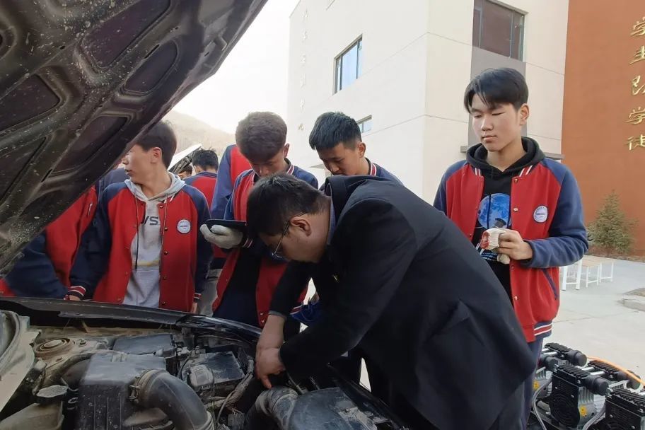 汽车机油检测实训