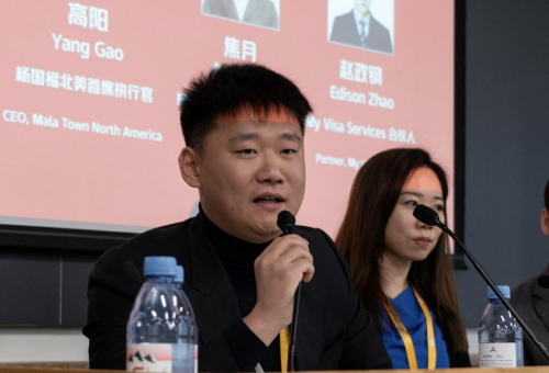 林果宇作为北美留学生日报的创始人分享了自己作为创业者的经历和感受