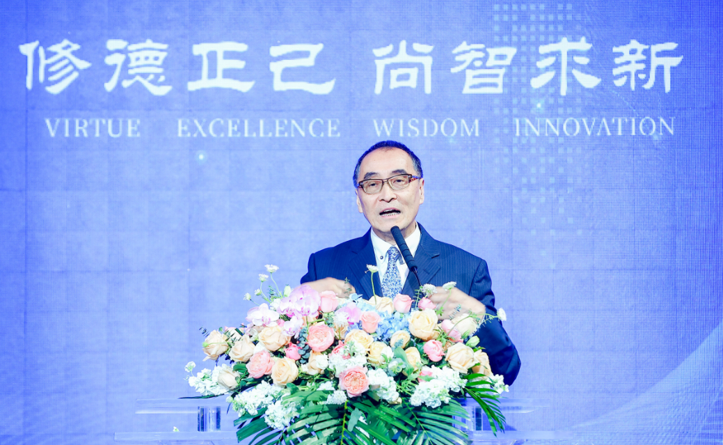 从鲸出发，扬帆未来——深圳市鲸帆港人子弟学校正式揭牌