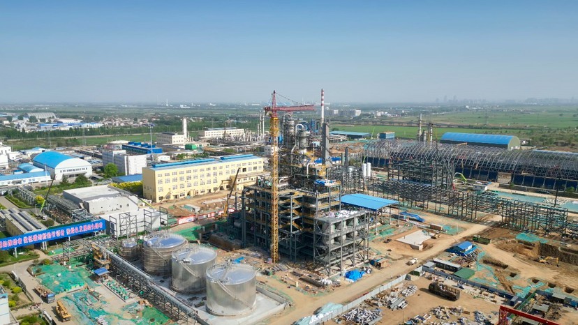 河北建滔能源发展有限公司年产80万吨醋酸碳利用项目建设现场。企业供图.jpg