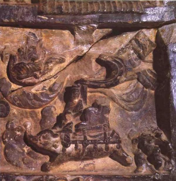 图1：麦积山第133号窟第10号制像碑中段，乘象进胎，北魏。