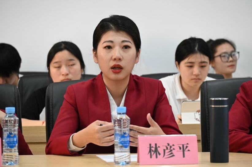 江西师范大学红色青春班开展“薪火相传助成长，红色青春意气昂”主题活动