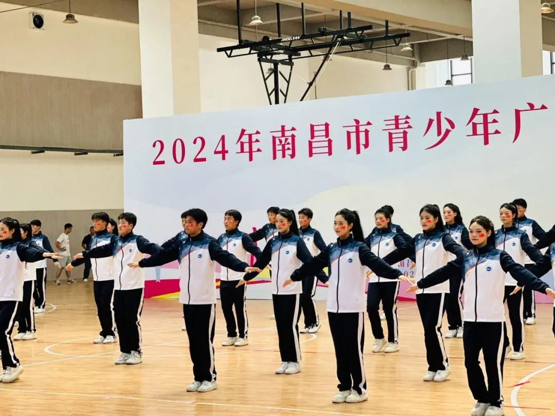 南昌向远轨道技术学校在2024年南昌青少年广播体操中荣获中学组一等奖