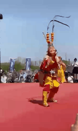 这个五一假期 “雪饼猴”忙坏了