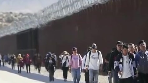 美媒：中美已恢复驱逐非法入境人员合作