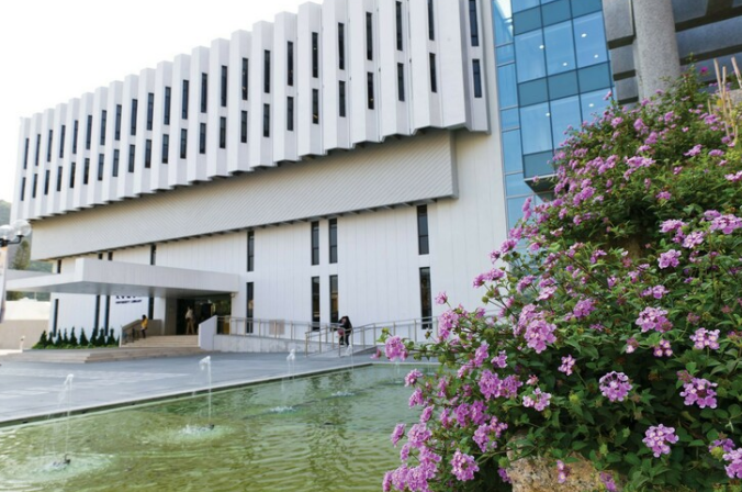 香港中文大学：2024预计招生400人 提前批次 分数优先 择优录取