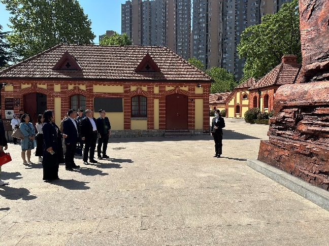 思政课走进纪念馆：青岛科技大学打造“纪念馆里的思政课”