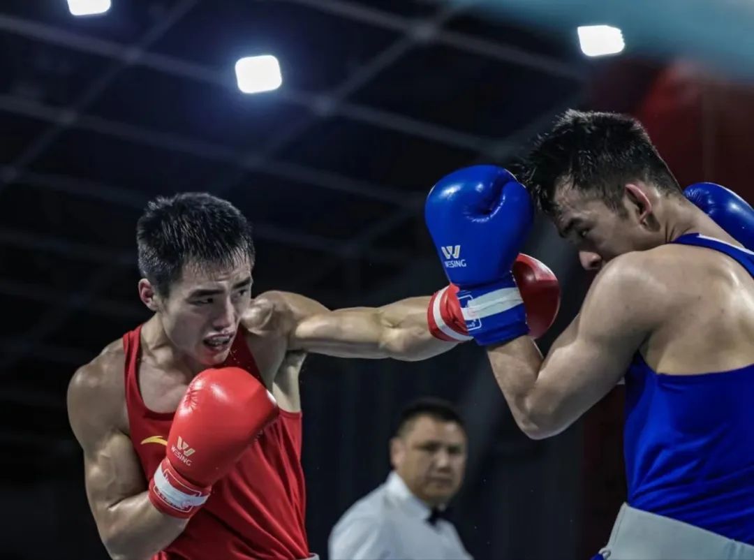 江西运动员陈思龙勇夺全国拳击冠军