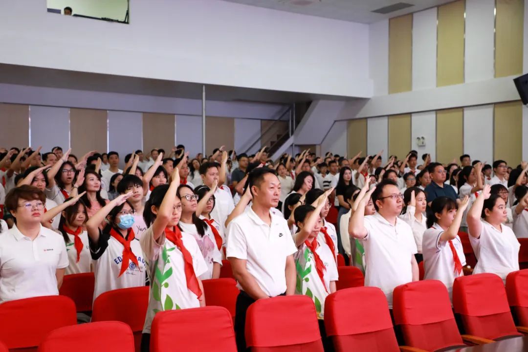 共话共享,共建共育 嘉荣教育尚城学校春季家长会圆满举行