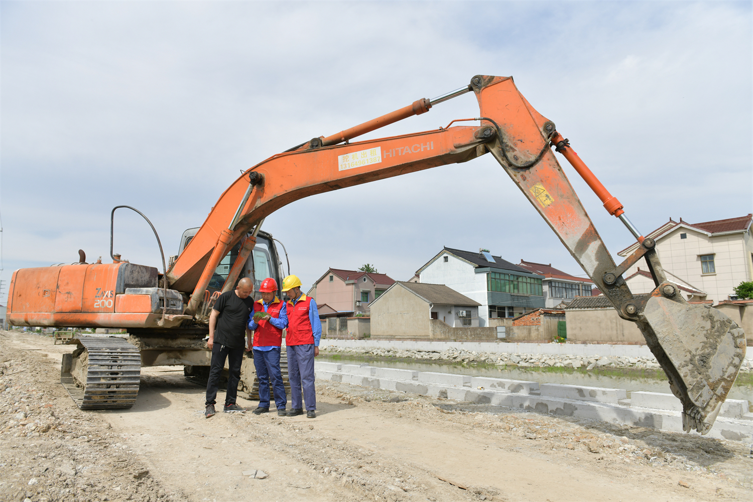 国网余姚市供电公司：保护电力设施 筑牢安全“防护墙”