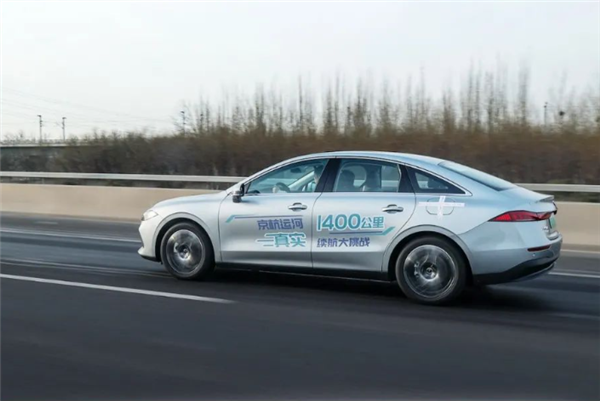 上汽:将向外资车企反向输出插混系统、智驾智舱等技术