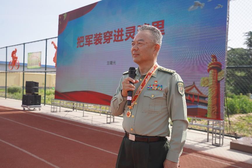 英烈文化进校园：战场一等功臣刘海洋王曙光走进济宁十四中