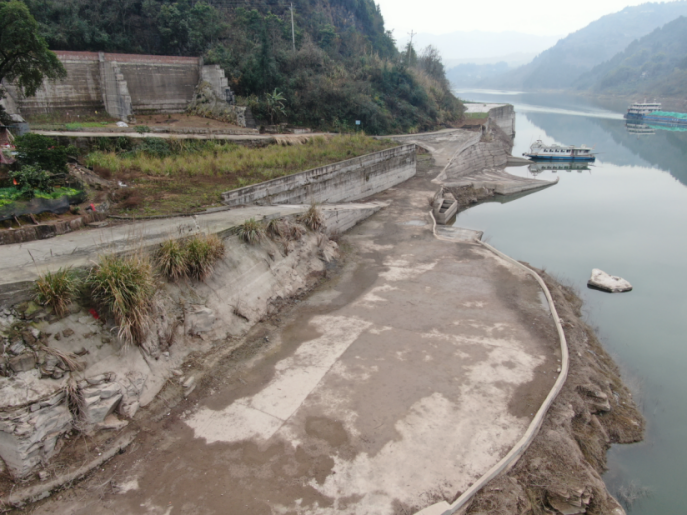 2024年3月18日，督察组暗查发现，杨根码头仍具备通航能力