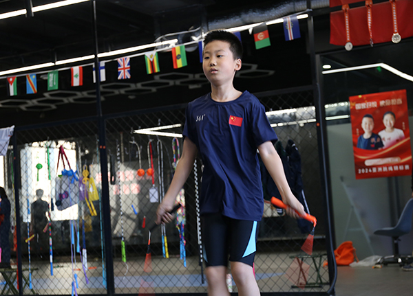 青岛小学生姜竣译、李悦涵入选国家跳绳队 7月征战亚洲锦标赛