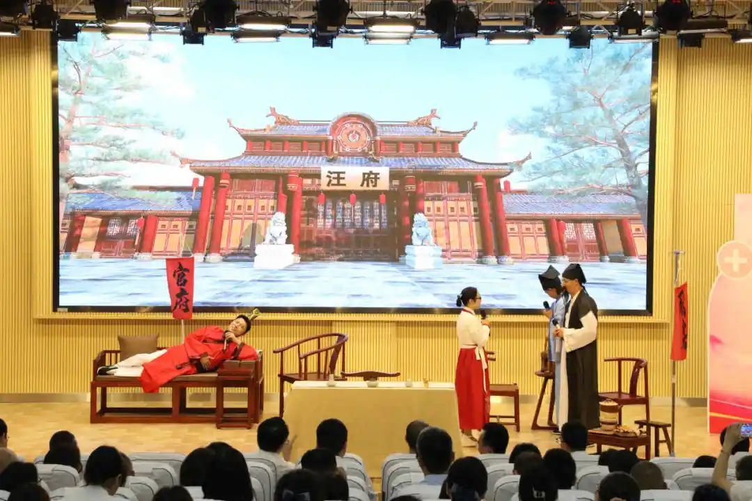 寮步医院庆祝第113个国际护士节，表彰先进个人与科室