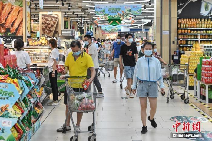 资料图：广州某家永辉超市。 中新社记者 陈骥旻 摄