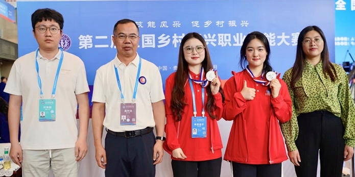 江西应用技术职业学院在第二届全国乡村振兴职业技能大赛斩获两块银牌