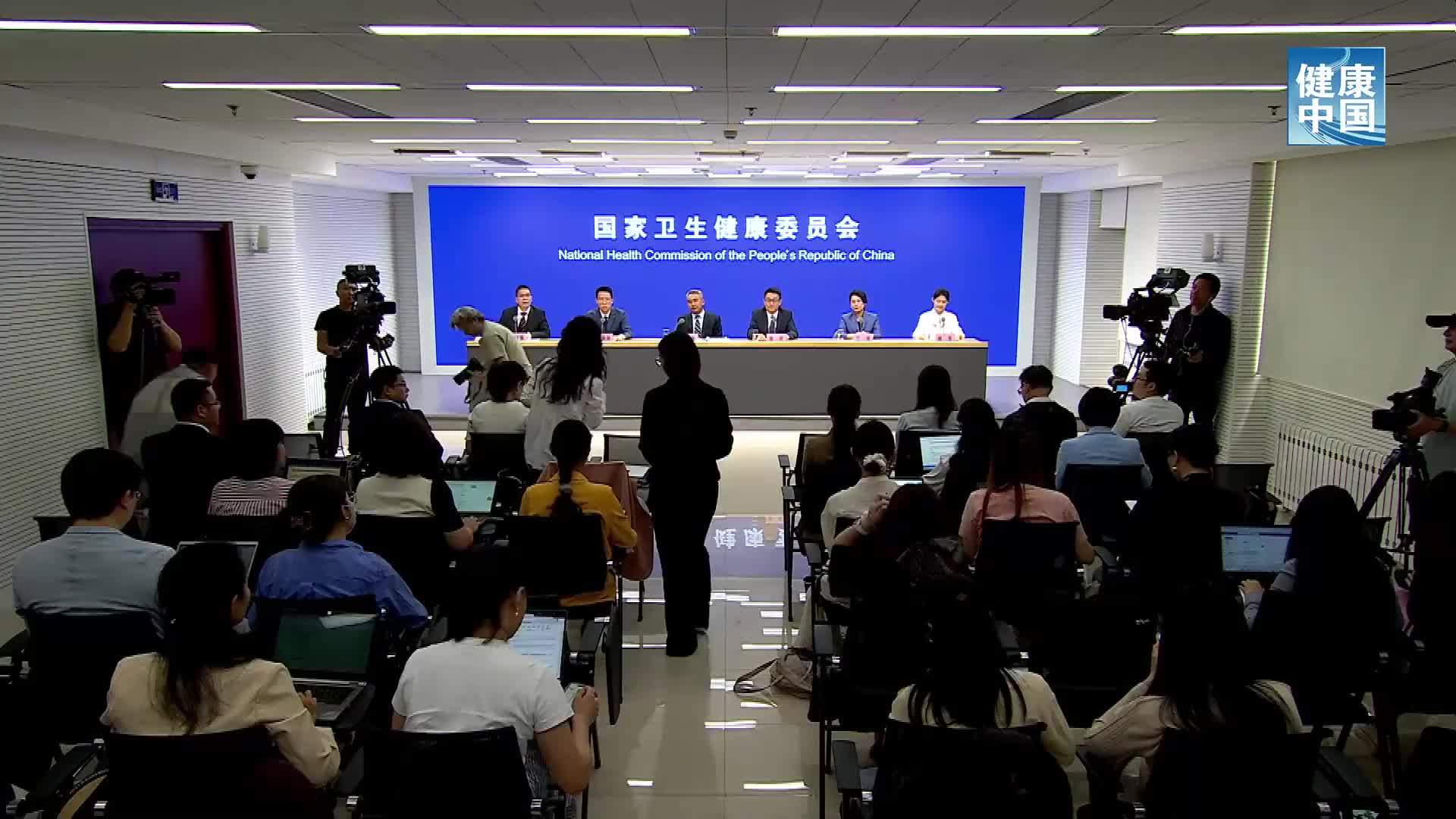 在推进医养结合工作中，如何将医养结合服务延伸至农村？南财记者提问