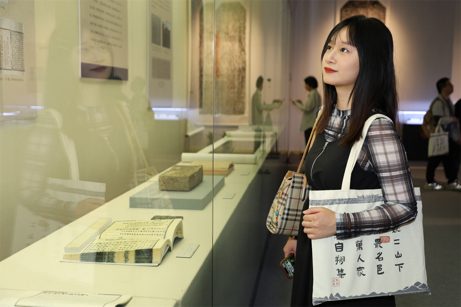 余姚市举办"沧海遗珠——阳明文化藏品捐赠阶段性成果展"凤凰网宁波