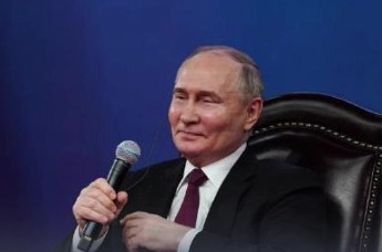 普京就到访哈尔滨给市民带来不便而致歉 “对不起 我们很快就会离开”