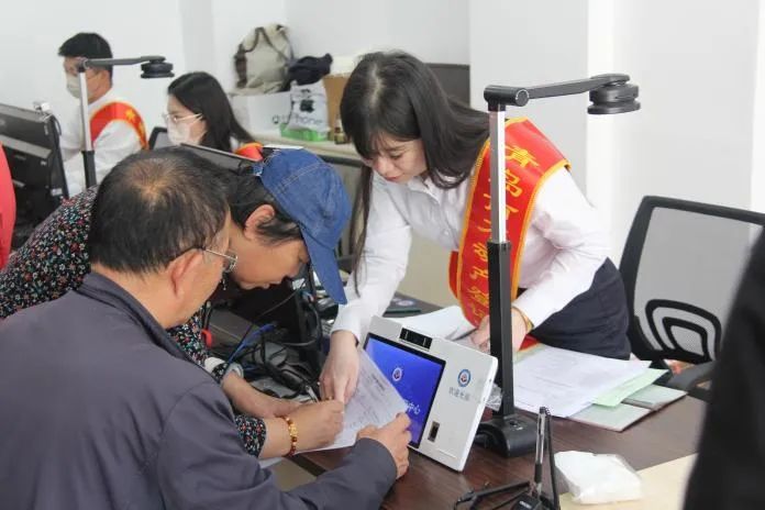 青岛市不动产登记中心：交房办证“零时差” 登记服务“零距离”