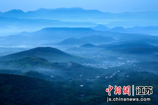 茅山航拍风景图