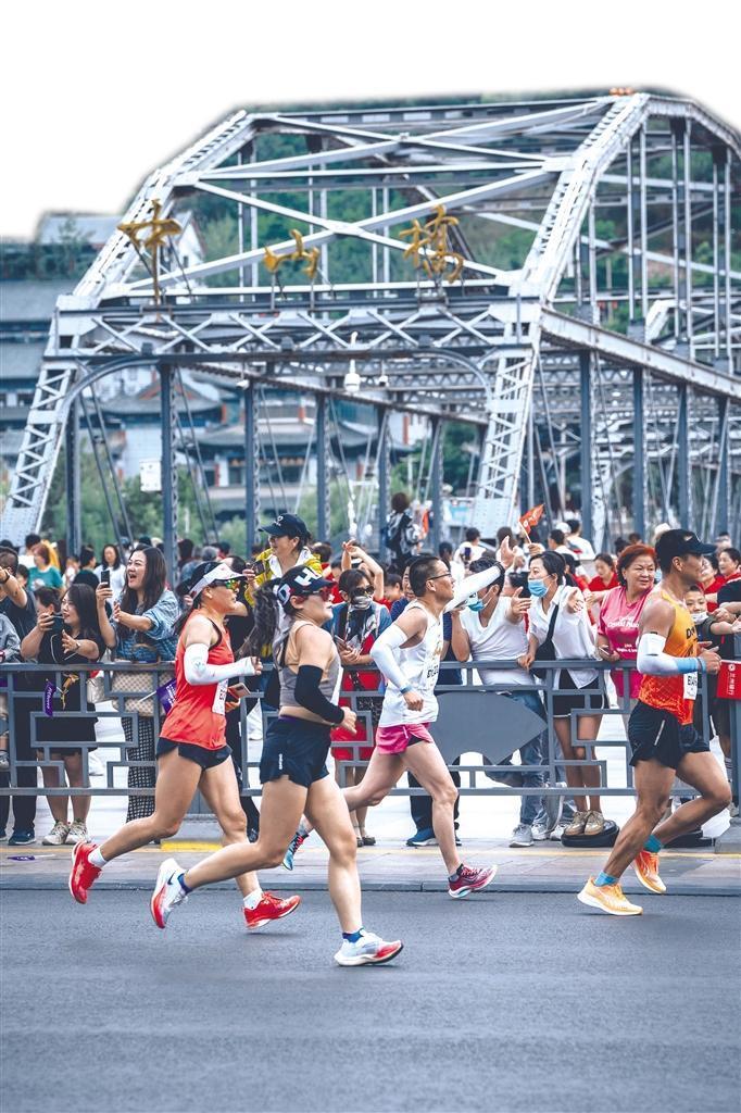 兰马高手云集堪称神仙打架　听听十年跑者说了啥