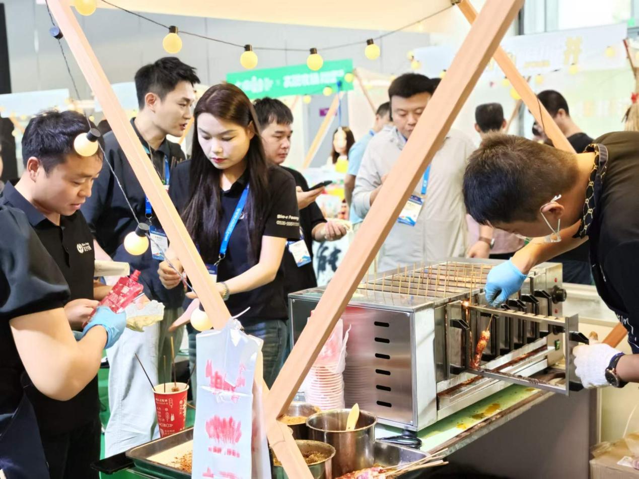 淄博烧烤排队购买