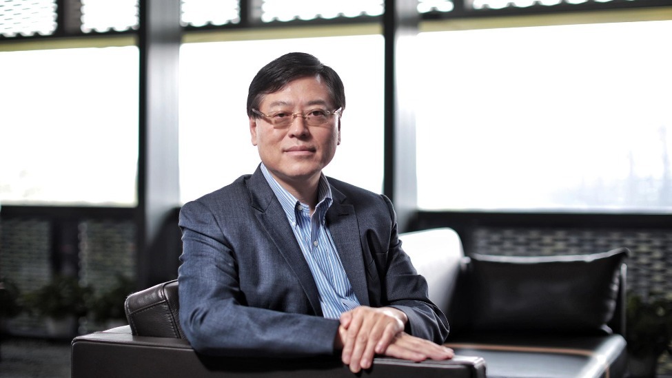 联想CEO杨元庆：AI PC有望在3年内从高端走向主流_凤凰网