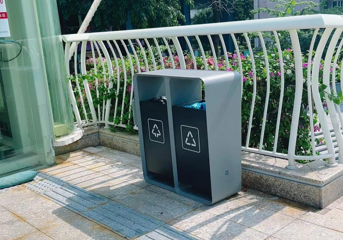 已更换市政垃圾桶