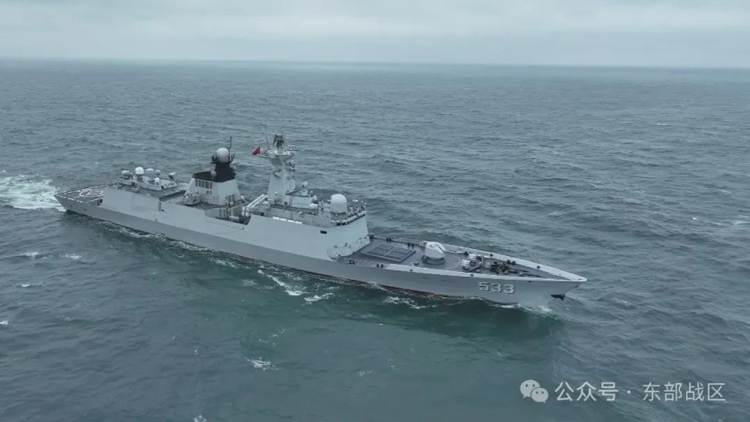 南通舰正在战巡.