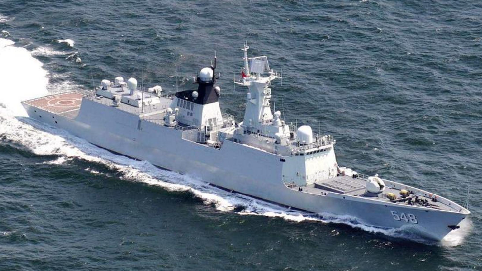 仅22海里!解放军益阳舰抵近台岛北部"门户"