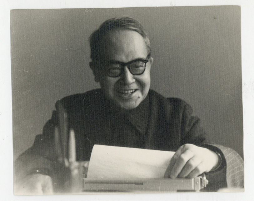 读信后，喜笑颜开的钱锺书先生