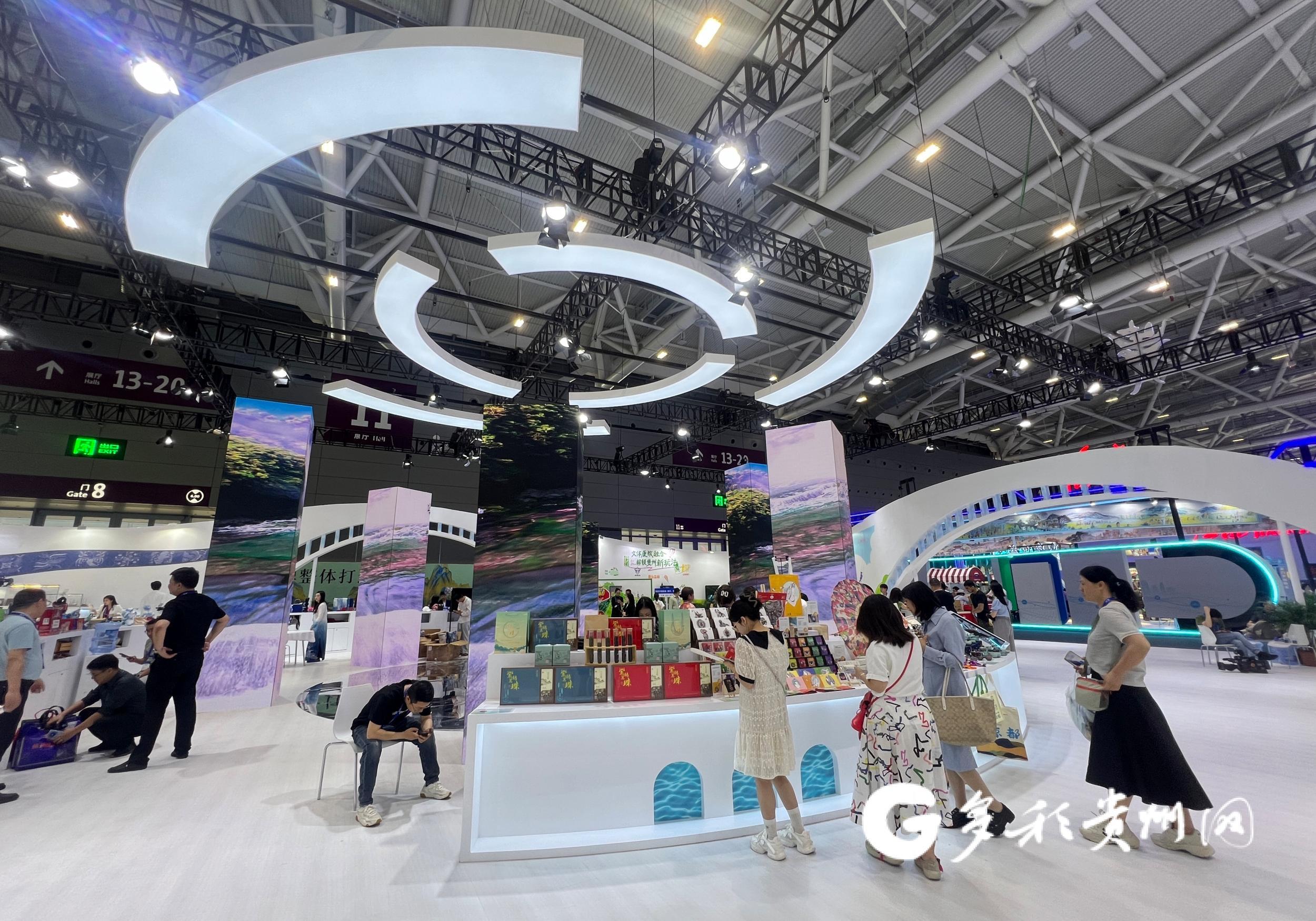 “多彩贵州”亮相第二十届中国（深圳）文博会