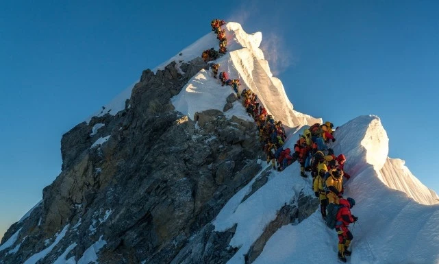 今春登山季南坡攀登珠峰者已有三人遇難，另有三人下落不明