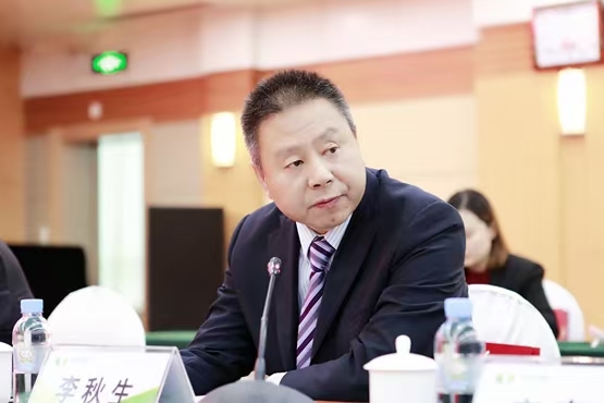顺鑫农业总经理李秋生辞职 暂由董事长李颖代任