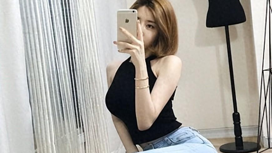 韩国第一网红米娜，丰乳肥臀的代言人