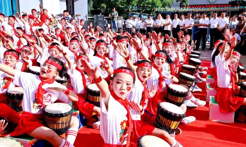 优质课网球 6AB8ACD722F08118E07929866917A4A808D6764A_size132_w841_h502.jpg