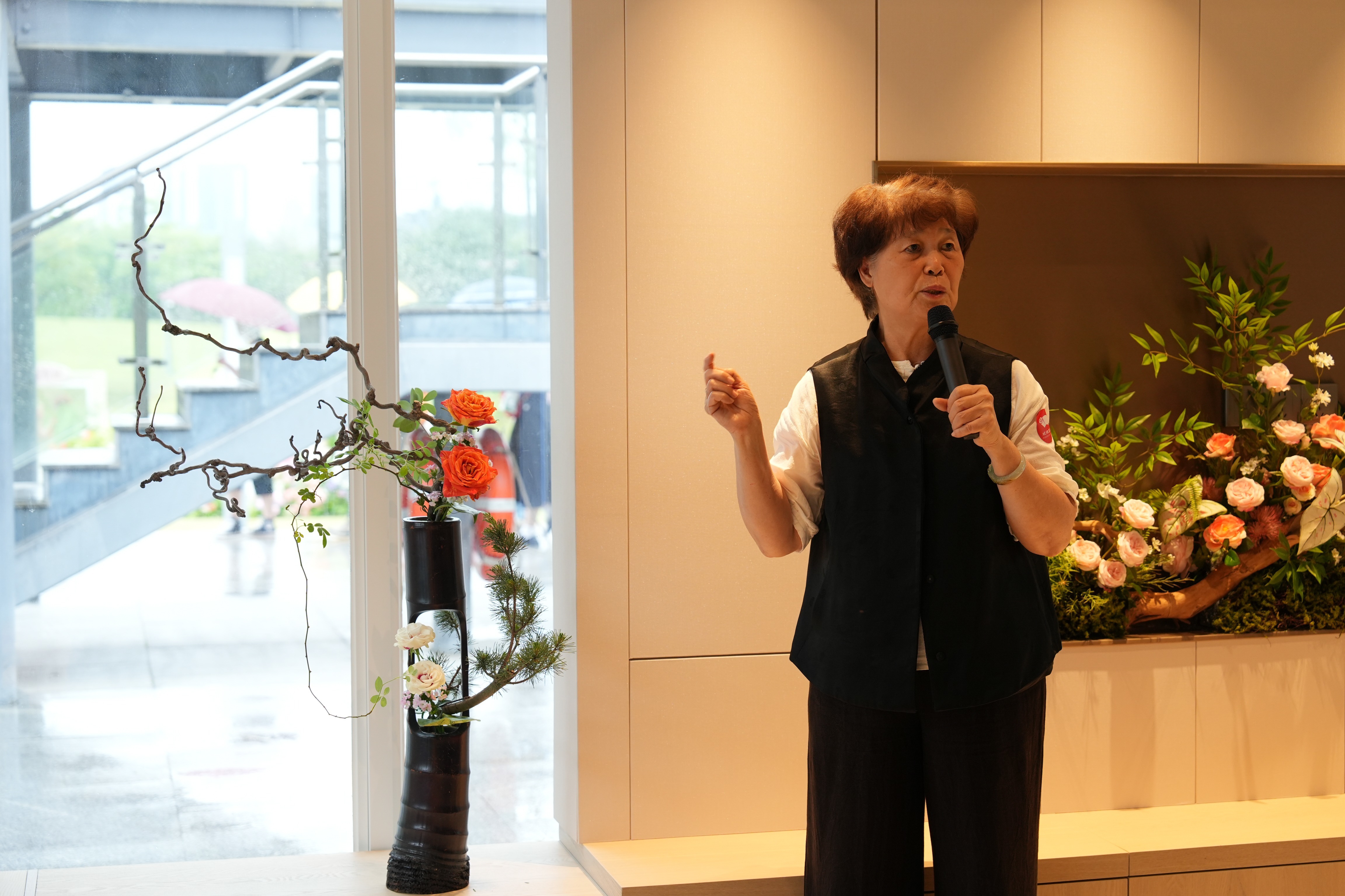香蜜公园玫瑰书屋开门迎客，共谱深圳月季文化新篇章