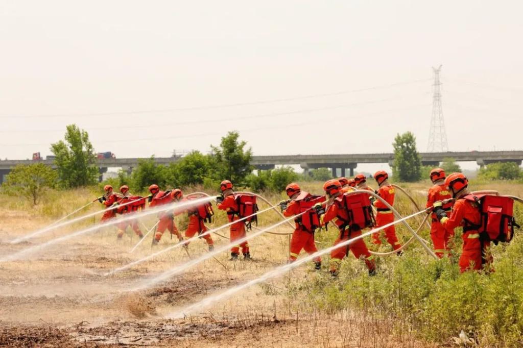 本次演练由西安市人民政府,陕西省应急管理厅主办,西安市应急管理局