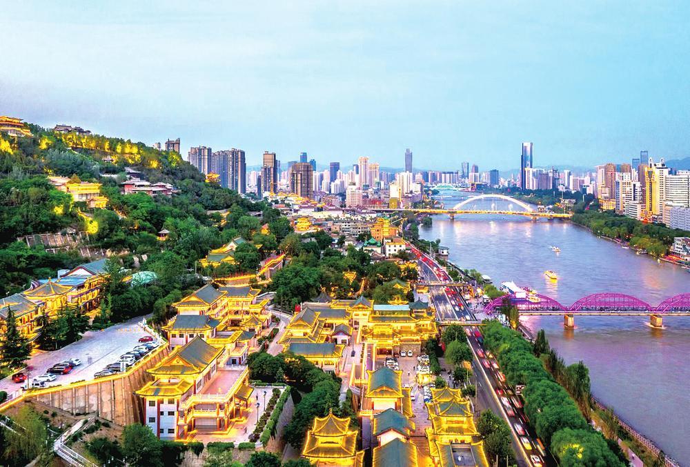兰州黄河风情线夜景　李炜　摄